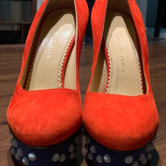 Charlotte Olympia Red Suede Studded Pumps - Picture 4 of 5